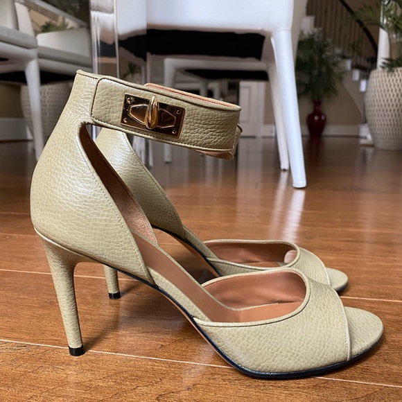 Givenchy Shark Lock Sandals - Picture 8 of 15